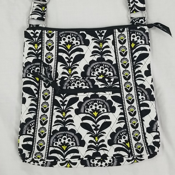 NWOT VERA BRADLEY Shoulder Bag Floral B&W + Yellow - Picture 2 of 6